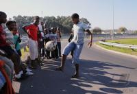 FUSSBALL WM 2010  Kinder spielen Fussball im Township