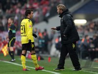 Fussball 1. Bundesliga : Mario Goetze mit Trainer Juergen Klopp (v. li., Borussia Dortmund)