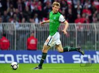 FUSSBALL, 1. BUNDESLIGA, 32. Spieltag: Bremen, MERTESACKER