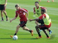 Fussball 1. Bundesliga 11/12: FC Bayern Muenchen Training in Doha