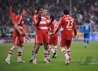 Fussball 1. BL Bayern-Hoffenheim; Zweikampf