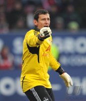 Fussball 1. Bundesliga, Saison 2011/2012: Torwart Raphael Schaefer (1 FC Nuernberg)