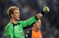 FUSSBALL UEFA CUP: Manu City, HART