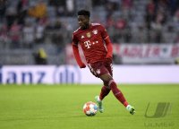 Fussball 1. Bundesliga Saison 21/22: FC Bayern Muenchen -  Hertha BSC Berlin