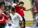Fussball Bundesliga: Leverkusen - Bayern, Zweikampf