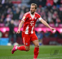 Fussball 1. Bundesliga  Saison  2025/2026  19. Spieltag FC Bayern Muenchen -   FC Augsburg