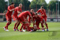 Fussball 1. Bundesliga 2012/2013:  Fototermin beim  FC Bayern Muenchen
