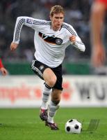 Fussball WM-Qualifikation: Deutschland, MERTESACKER Einzelaktion