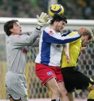 Fussball 1. Bundesliga: Dortmund - Hamburg, Zweikampf