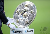 Fussball 1. Bundesliga Saison 15/16: FC Bayern Muenchen - Hamburger SV