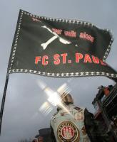 Fussball: St. Pauli - Bayern, FANS