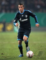 Fussball DFB Pokal 10/11 : Lukas Schmitz (FC Schalke 04)