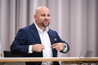 Streitgespraech OB Boris Palmer und AfD Landesvorsitzender Markus Frohnmaier in Tuebingen