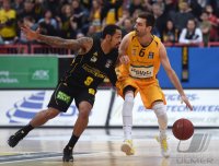 Basketball 1. Bundesliga 14/15 Hauptrunde: Walter Tigers Tuebingen - MHP RIESEN Ludwigsburg