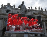 Papstwahl / Konklave: Schwarzer Rauch, erste Wahlgang war erfolglos
