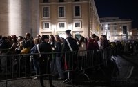 Vatikan / Rom: Trauer nach dem Tod von Papst Franziskus I.
