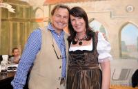 Fussball 2. Bundesliga : TSV 1860 Muenchen auf dem Oktoberfest