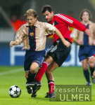 Fussball UCL: Leverkusen - Barcelona,  Zweikampf