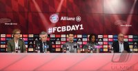 Fussball 1. Bundesliga 16/17: FC Bayern Muenchen Neuzugaenge Hummels und Renato Sanches