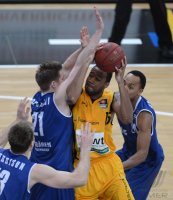 Basketball  1. Bundesliga  12/13: Walter Tigers Tuebingen - Eisbaeren Bremerhaven