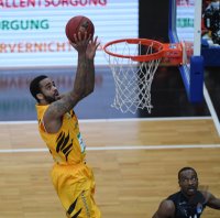 Basketball 1. Bundesliga 16/17 Hauptrunde: Walter Tigers Tuebingen -  Telekom Baskets Bonn