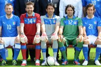 FUSSBALL INTERNATIONAL: Teamfoto von Italien