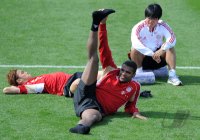 Fussball 1. Bundesliga 11/12: FC Bayern Muenchen Training in Doha