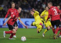Fussball 1. Bundesliga  Saison 2010/2011:  SC Freiburg - Borussia Dortmund