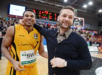 Basketball 1. Bundesliga 2012/2013:  Walter Tigers Tuebingen -Artland Dragons