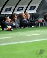 Fussball Champions League  Saison 2010/2011: Manager Klaus Allofs , Trainer Thomas Schaaf (v. li., SV Werder Bremen)