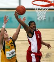 Basketball 1. Bundesliga  07/08  Walter Tigers Tuebingen  -  Paderborn Baskets