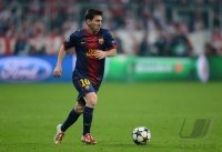 FUSSBALL INTERNATIONAL CHL HALBFINALE 12/13: FC Bayern Muenchen - FC Barcelona