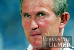 FUSSBALL 1. Bundesliga S04, Trainer Henckes, Portrait
