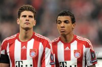 Fussball CHL  Saison 2010/2011: Mario Gomez, Luiz Gustavo (v. li., FC Bayern Muenchen)