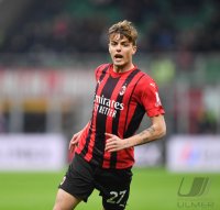 FUSSBALL Coppa Italia Viertelfinale 21/22: AC Mailand - Lazio Rom