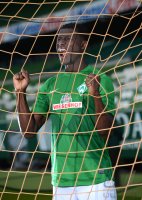Fussball 1. Bundesliga, Saison 2012/2013, Werder Bremen: Joseph Akpala im exklusiven Pressefoto ULMER Fotoshooting