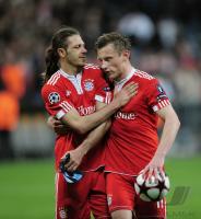 FUSSBALL  International CHL 09/10 :  JUBEL  Olic  und Demichelis (FC Bayern  Muenchen)
