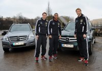 Fussball/ GES/  DFB Team im Mercedes-Benz Werk Bremen, 27.02.2012