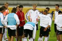 Fussball  Training der deutschen Nationalmannschaft vor dem EM Qualifikationsspiel gegen Irland.