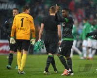 Fussball 1. Bundesliga :  Torwart Sebastian Mielitz und Eljero Elia (v. li., SV Werder Bremen)