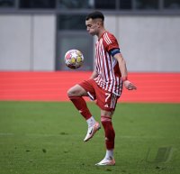 Fussball UEFA Youth League 23/24:  FC Bayern Muenchen - Olympiakos Piraeus