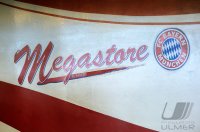 Fussball 1. Bundesliga : FCB Megastore in der Allianz Arena des FC Bayern Muenchen
