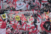 Fussball 1. Bundesliga  Saison 2010/2011:  VfB Stuttgart Fans