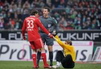 Fussball 1. Bundesliga  09/10  SV Werder Bremen - FC Bayern Muenchen