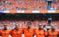 FUSSBALL INTERNATIONAL: Gregory VAN DER WIEL, Dirk KUYT, Mark VAN BOMMEL, Joris MATHIJSEN, John HEITINGA (v. li., Holland)