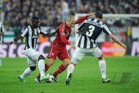 FUSSBALL INTERNATIONAL CHL VIERTELFINALE 12/13: Juventus Turin - FC Bayern Muenchen
