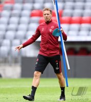 Fussball 1. Bundesliga Saison 21/22: Teampraesentation FC Bayern Muenchen