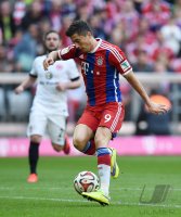 Fussball 1. Bundesliga Saison 14/15: FC Bayern Muenchen - Eintracht Frankfurt