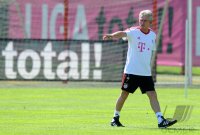 Fussball 1. Bundesliga: Trainer Jupp Heynckes  (FC Bayern Muenchen)