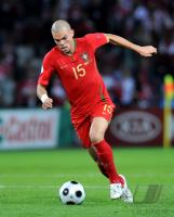 FUSSBALL EURO 2008: Portugal, PEPE Einzelaktion